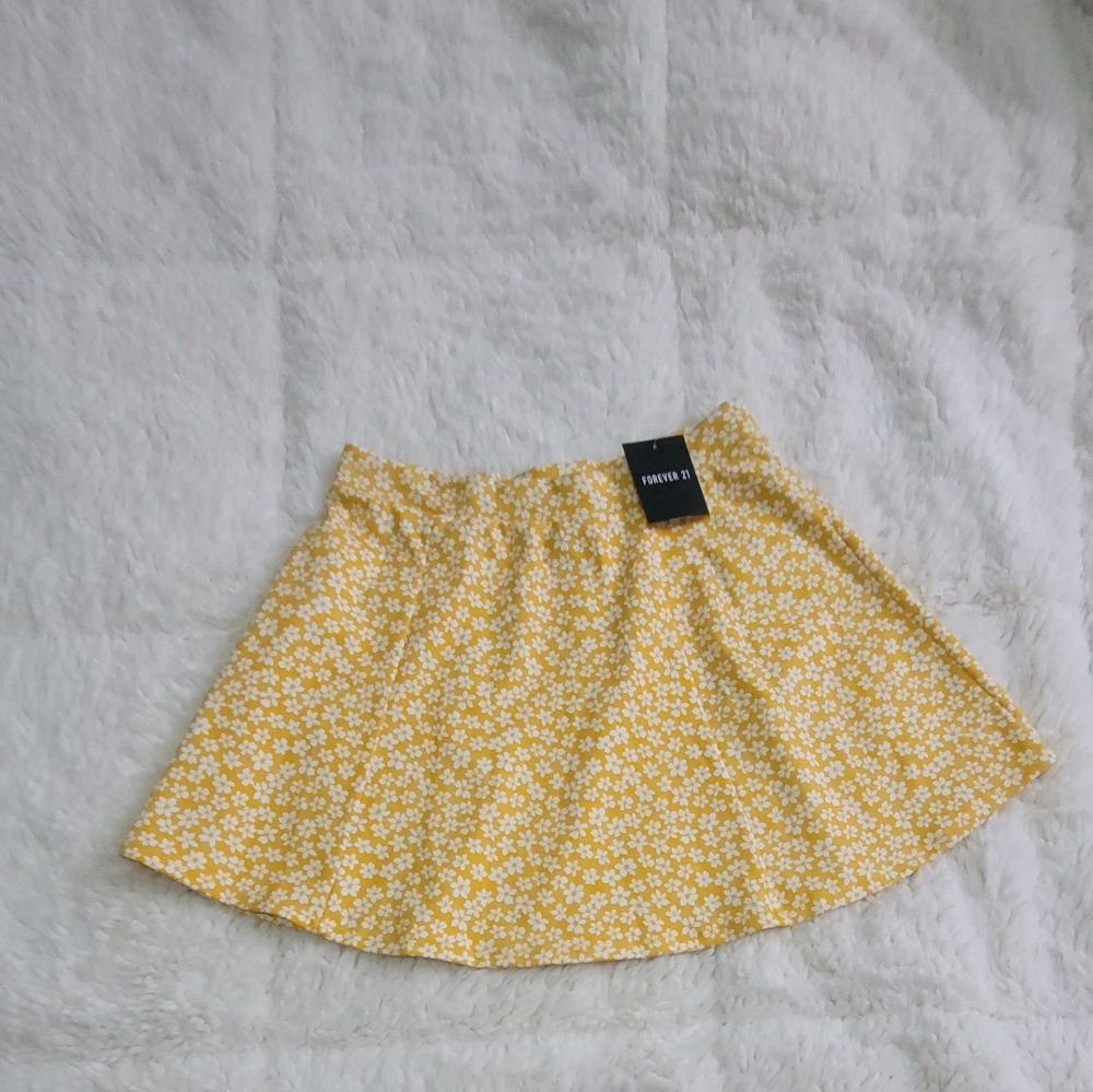 Forever 21 floral skirt
